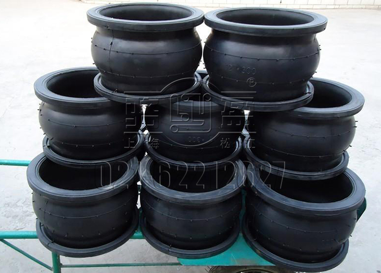 異徑橡膠接頭球體實(shí)圖