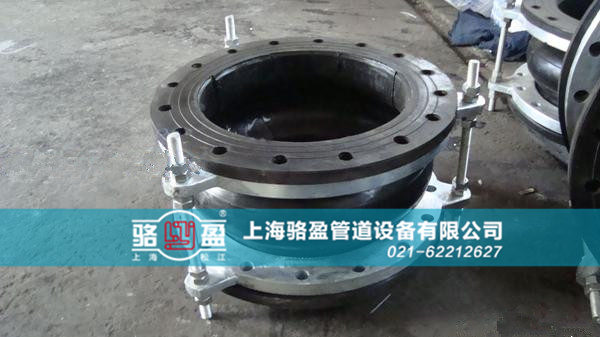 合理安裝可曲撓橡膠接頭 合理安裝可曲撓橡膠接頭